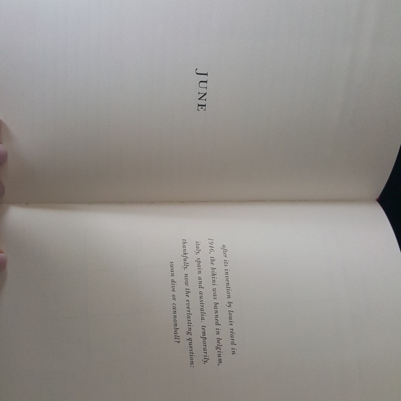 Buy 1 get 1 FREE!!! Kate Spade Agenda Calendar - Picture 2 of 2